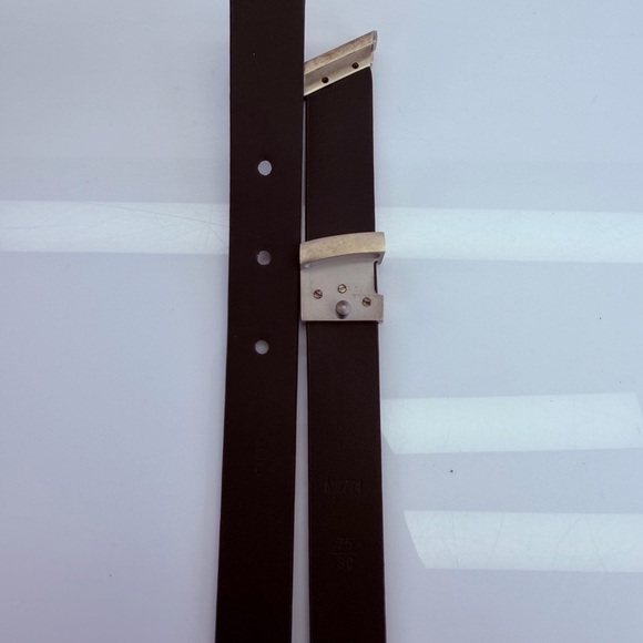 Louis Vuitton Initiales 20mm Metallic Gunmetal Belt 75/30 - Picture 9 of 13